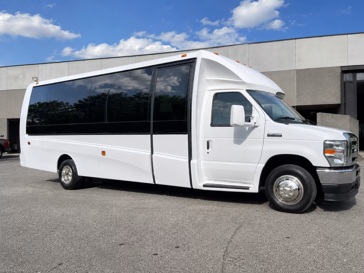 airport transfer buses for corporate groups flying through logan