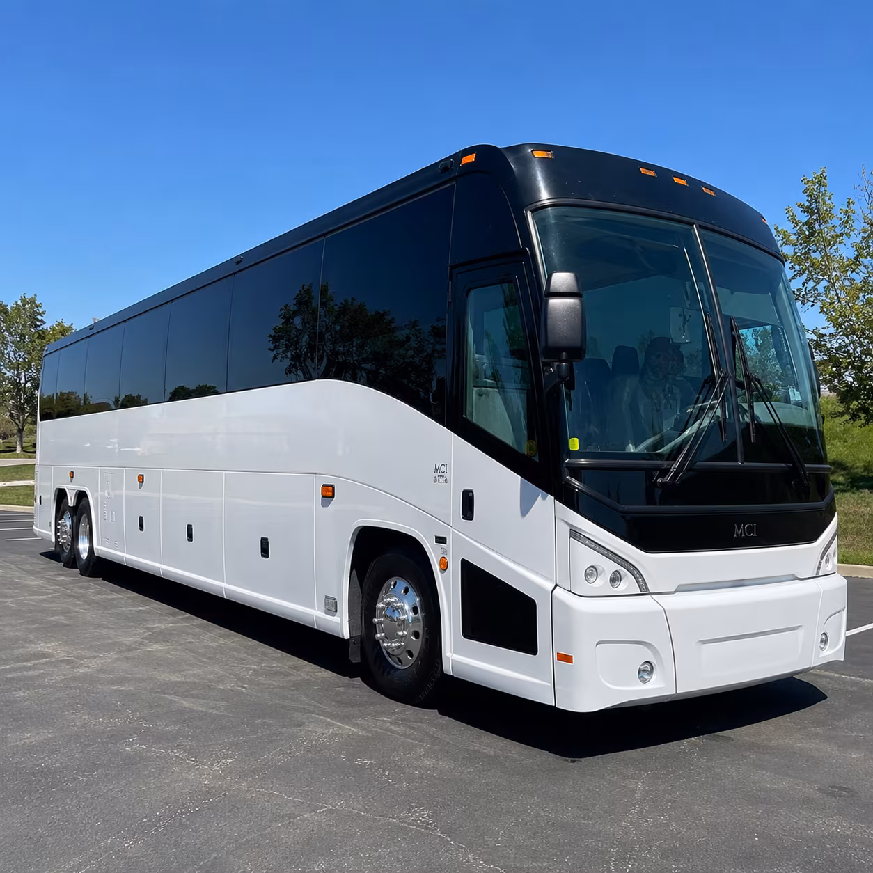 bus rental options for quincy trips