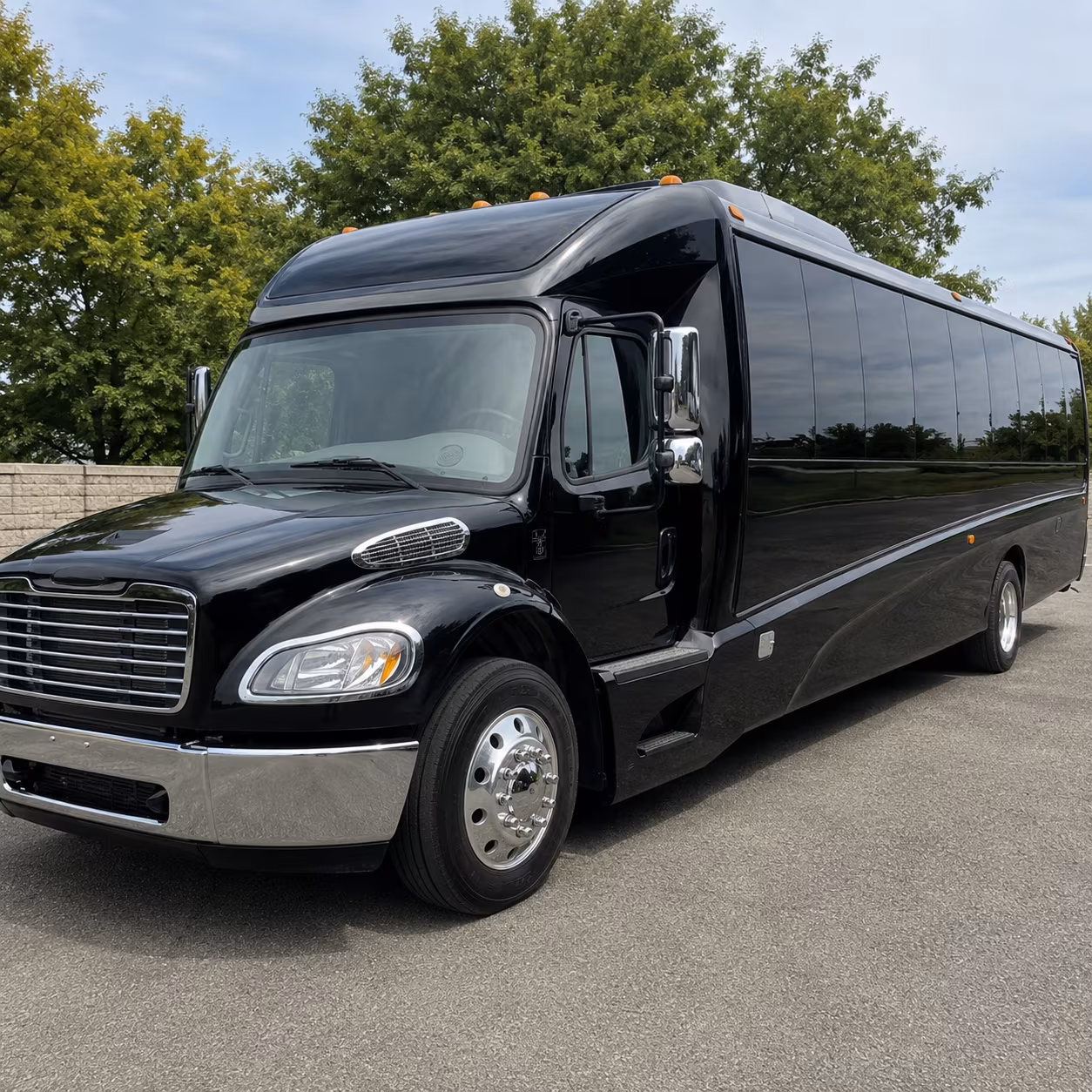 quincy 18 passenger minibus