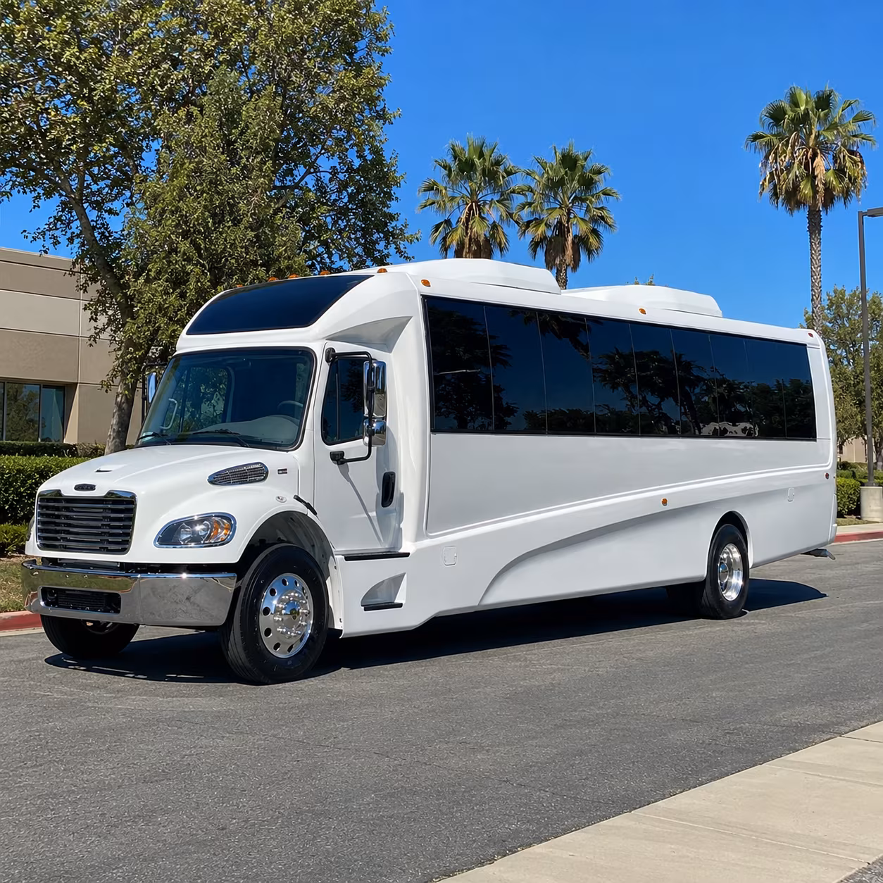 quincy 28 passenger minibus
