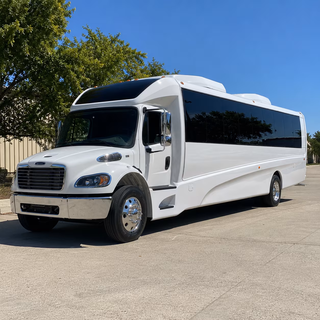 quincy 35 passenger minibus
