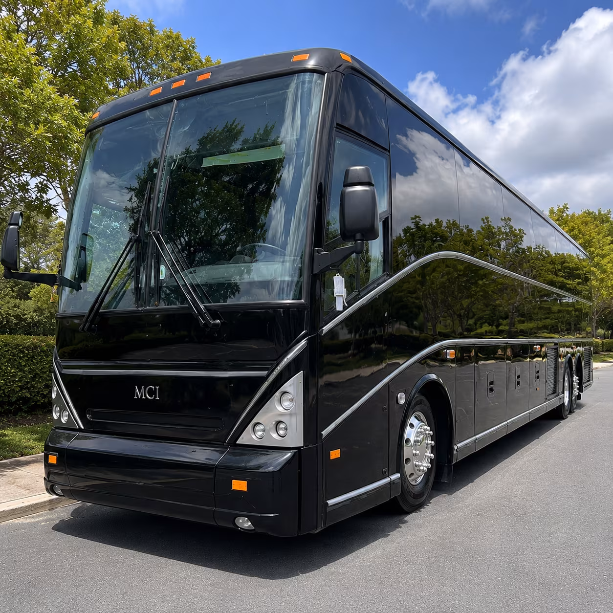 quincy 56 passenger charter bus